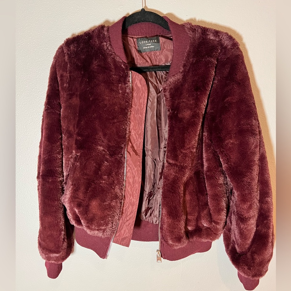 Love Tree Burgundy/Maroon Faux Fur Bomber Jacket Sz L